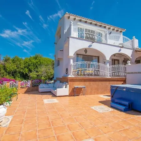 Villa Family Near Estepona