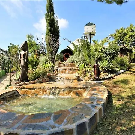 Villa Family Near *
